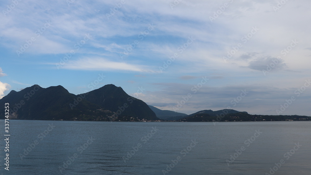 Italie - Piémont - Verbania - Panorama sur le Lac Majeur