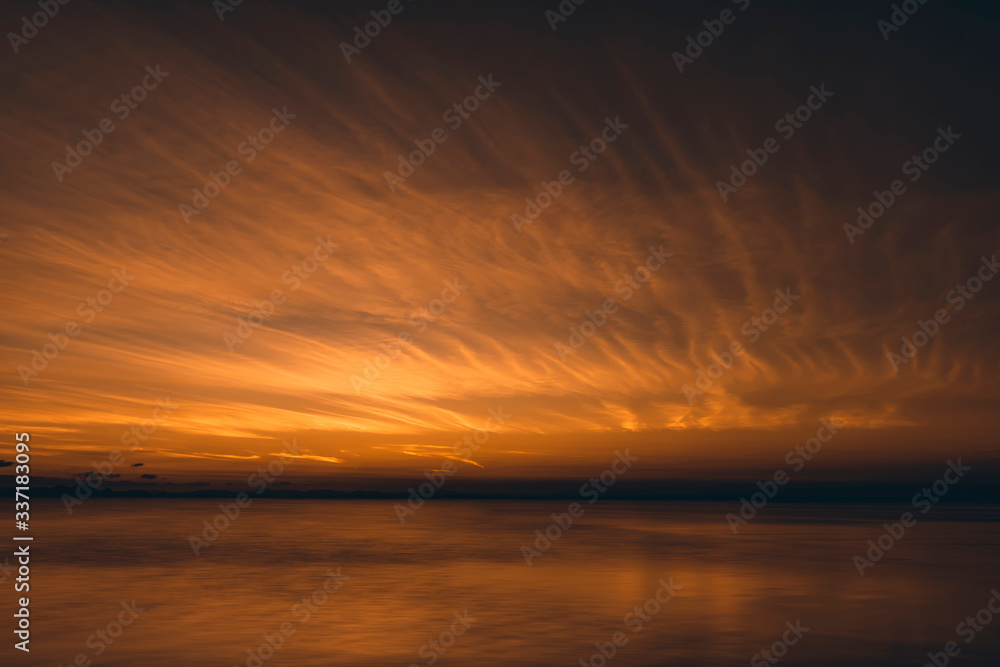 Fototapeta premium Sunset sky with cloud in golden time.