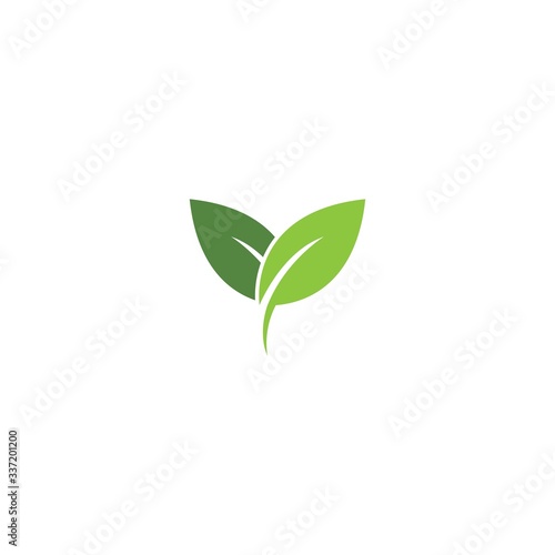 Green garden green leaf ecology logo © devankastudio