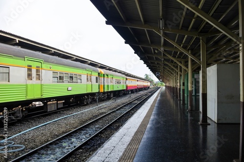  Bangkok Station, also known as Hua Lamphong, is an old train station that has been with Thailand for a long time.