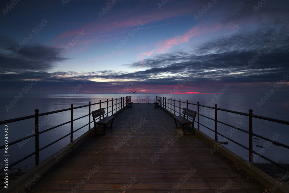 Fototapeta premium morning at the seaside during sunrise