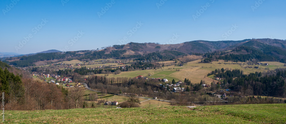panoramic view of the valley of Dolni Lomna
