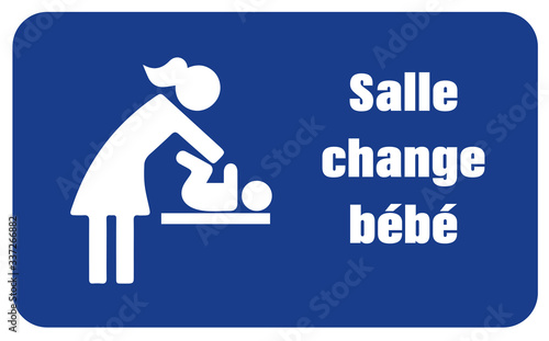 carte ou bandeau "salle pour le change d'un bébé" avec une femme et son bébé en blanc sur fond bleu