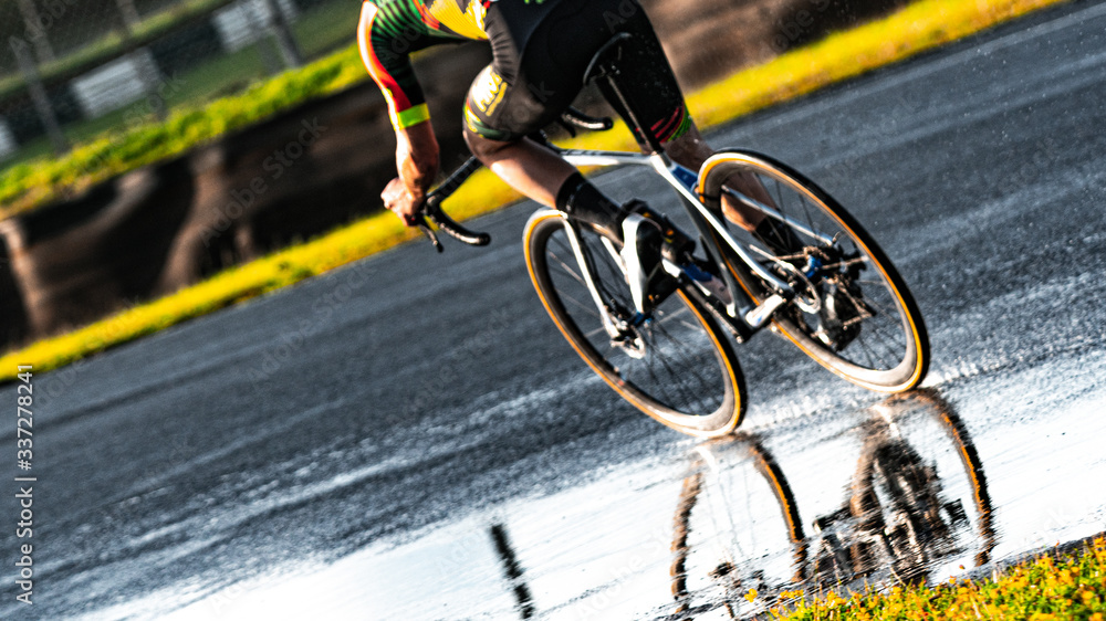 Fototapeta premium The cyclist
