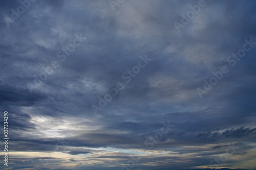 Cielo con nubes azul precioso © JHG