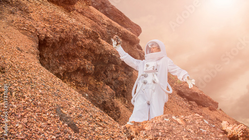 cosmonaut discoverer on the planet
