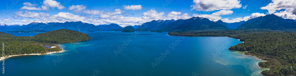 Lake Manapouri and Fiordland National Park, aerial view from Shallow Bay.