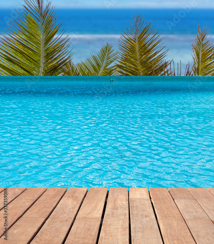 Fototapeta Naklejka Na Ścianę i Meble -  swimming pool in tropical paradise