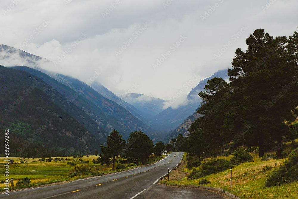 road to the rocky mountains