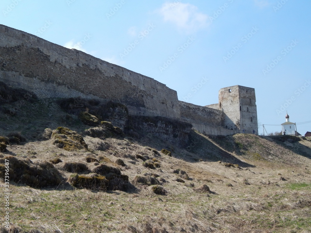 Древняя крепость