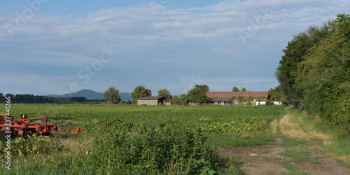 Bauernhof an der hessischen Bergstrasse photo