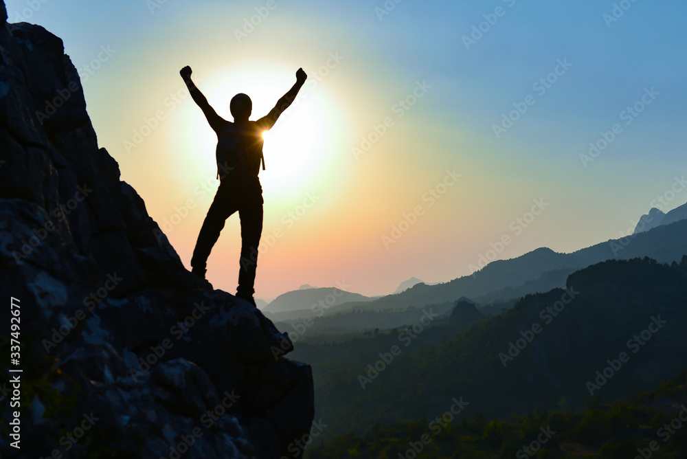 The key to success is to focus on goals, not obstacles The key to success is to focus on goals, not obstacles