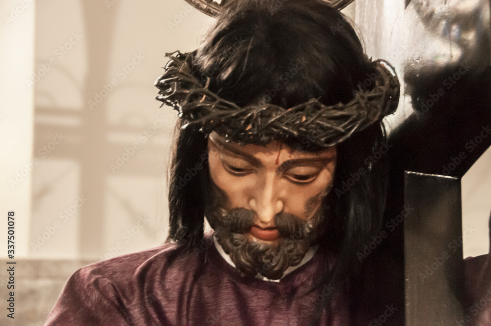 Obraz premium Christ statue crucified on the cross