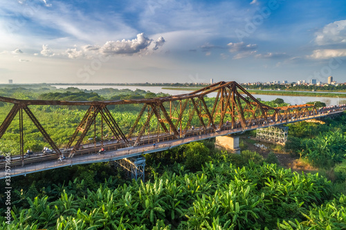 The Long Bien Bridge was constructed from 1989 to 1902 during French’s occupation of the country. Though the bridge was designed by French, it was built directly by Vietnamese workers