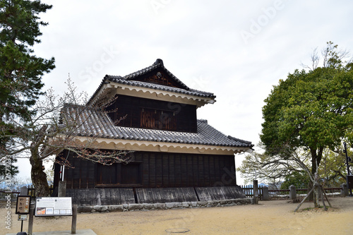 Wallpaper Mural 愛媛県松山市「松山城」 Torontodigital.ca