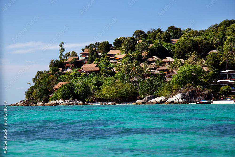 Fototapeta premium Paradise beach on tropical island.