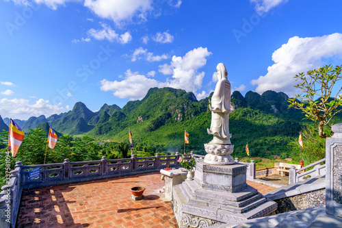  " Thien Vien Truc Lam Ban Gioc " pagoda on Trùng Khanh town, Cao Bang province, Vietnam.