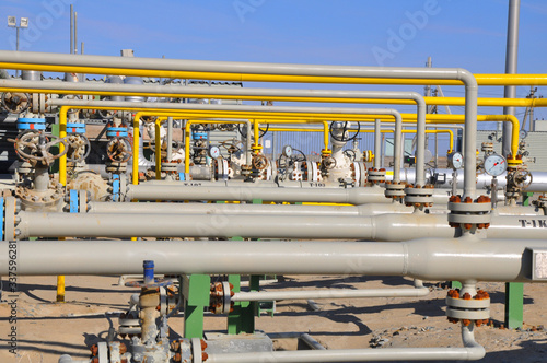 Photos The oil production manifold at the wellsite
