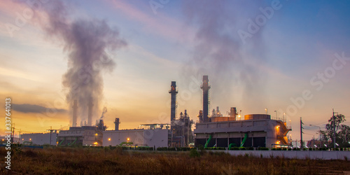 Gas turbine electrical power plant with twilight