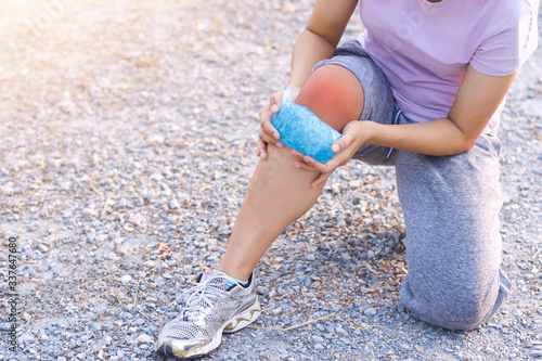 Runners have sore knees Must be pressed with cool gel.
 May be caused by the stress of the muscles and bones.