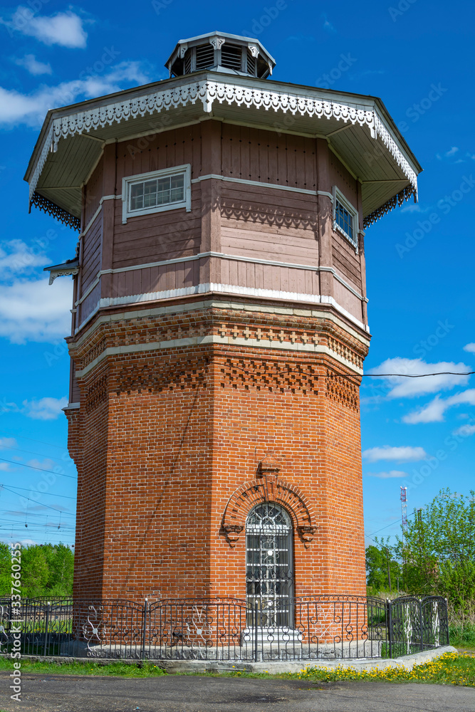 Fototapeta premium Old water tower at the railway station Ishmorka