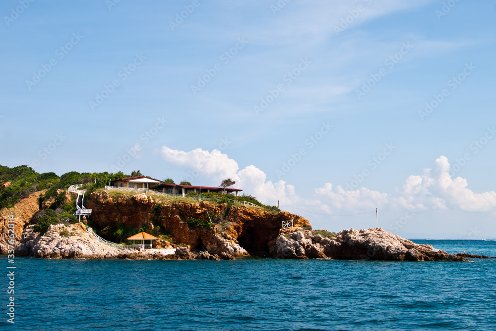 Fototapeta premium View of the southern tip of the island of Ko Khrok