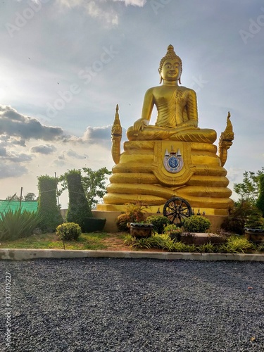 Statue en or de Buddha Phuket