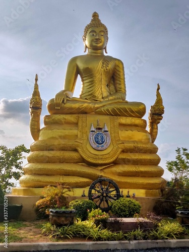 Statue en or de Buddha Phuket