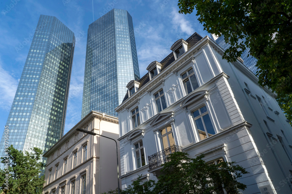 Frankfurt am Main Stadtteil Westend Bankenlage Altbau und Hochhäuser