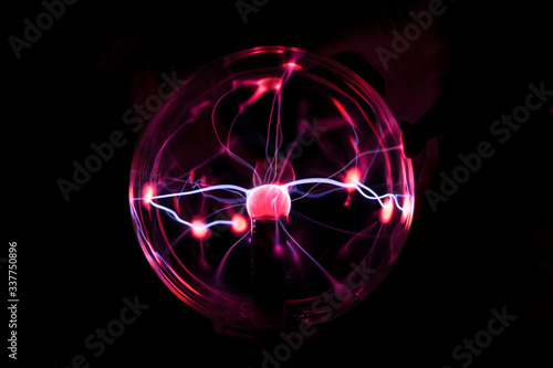 Photography the plasma ball in dark side
