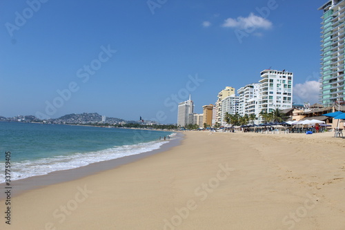 Playa Acapulco © Elias