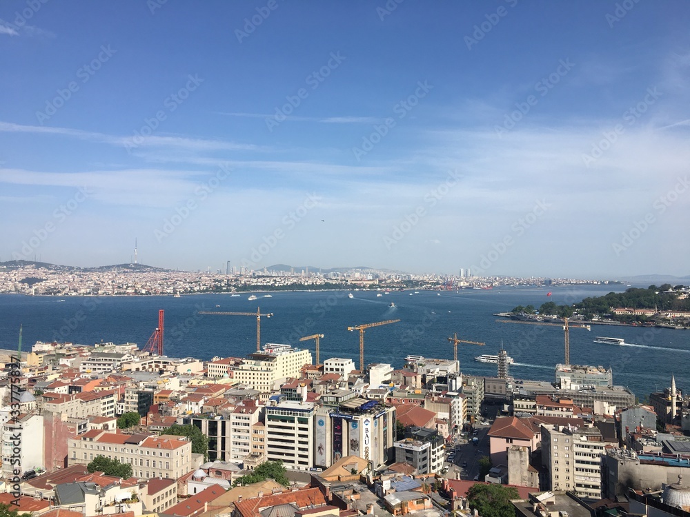 Obraz premium Byłem w Bośni jak rok temu. To były moje pierwsze wakacje w Europie. Potem wróciłem do Turcji i udałem się do Galata Tower.