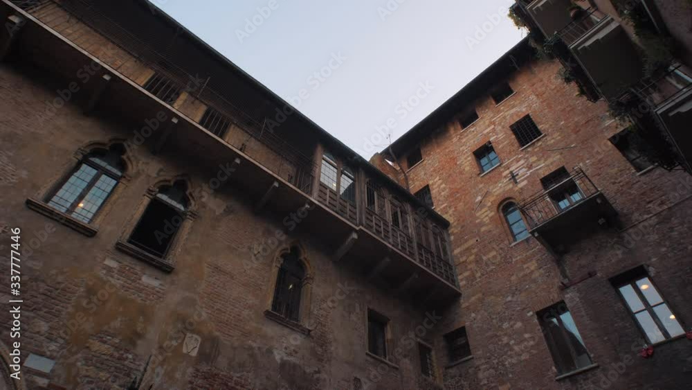 Juliet's balcony in Verona Juliet's balcony in Verona