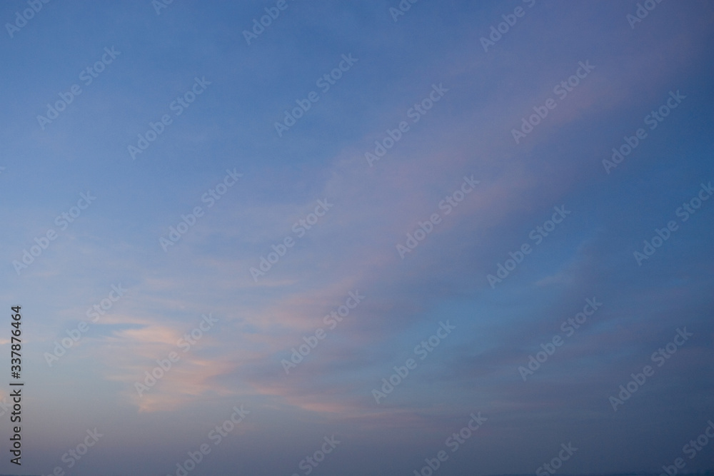 Obraz premium 夕日と雲