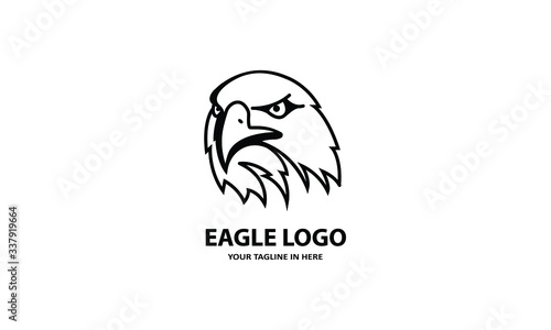 silhouette A simple eagle, suitable for business symbols or logos