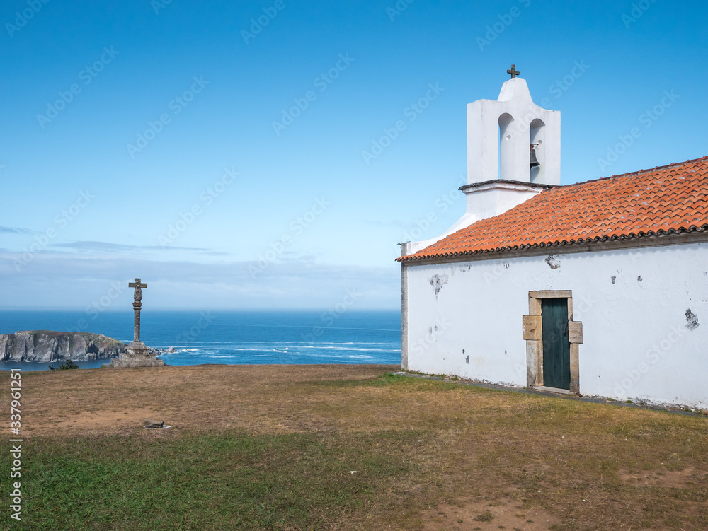 Wayside cross and chapel of San Antonio de Corveiro, Cedeira, Galicia, Spain