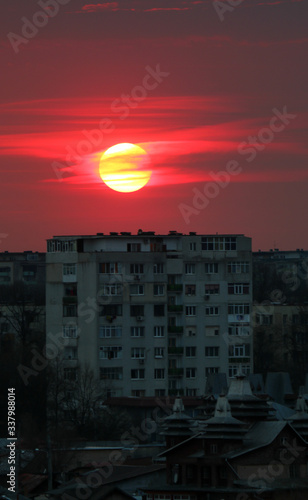 Cuadro en lienzo Beautiful sunset above the city skyline  , The city of Ploiesti, Romania with a