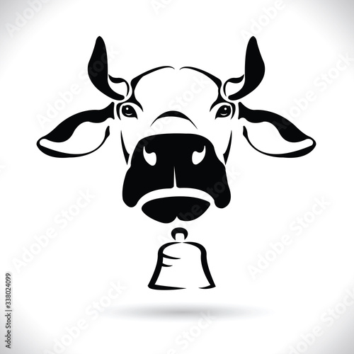 Vector of picture cow head design ,logo design,Farm Animals,Black and white picture,Line animal,on the white background.
