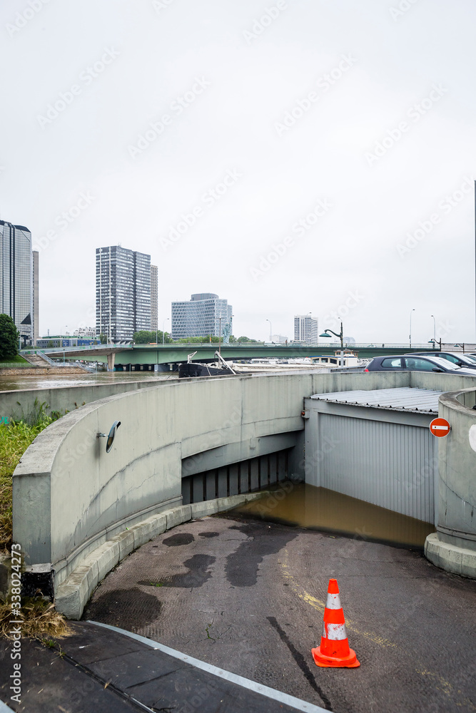 Fototapeta premium Innondation de la Seine a Paris
