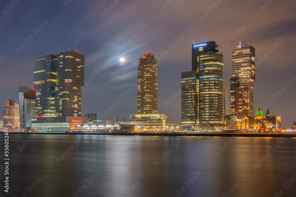 Rotterdam by Night 