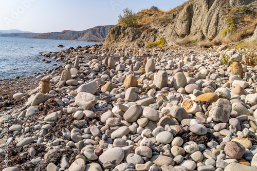 stones on the beach © Alex Bu