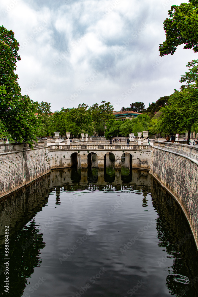 Jardin de la Fontaine à Nîmes (Occitanie, France)