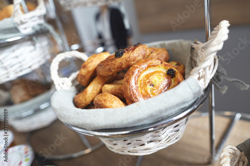 Panier de viennoiseries