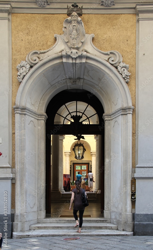 Ingesso di Palazzo a Genova