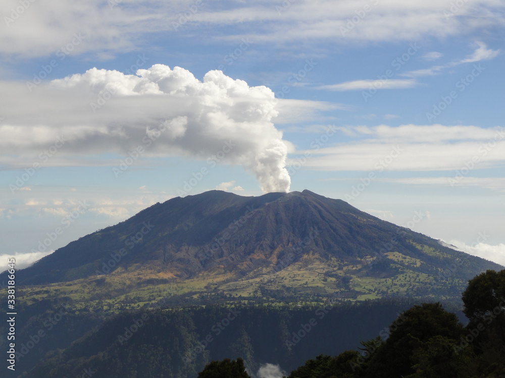 Erupción del volcán Turrialba en Costa Rica