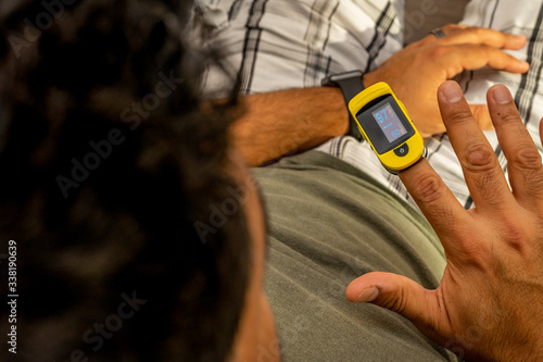 Fingertip SpO2 Pulse Oximeter photo