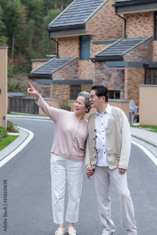 Fototapeta premium An Asian elderly couple walking