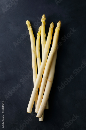 ホワイトアスパラ　White asparagus