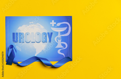 Paper sheet with text UROLO...