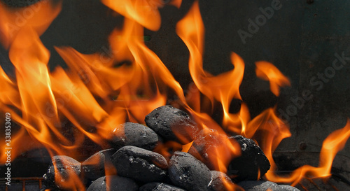 rozpalanie grilla